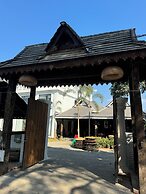 Jinghong Chen Duo Nan Shan Man Zhen