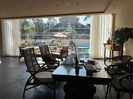 Jinghong Chen Duo Nan Shan Man Zhen