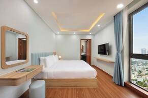 Hummer Hotel & Apartment Danang Beach