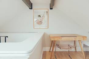 Stunning 3 Bedroom Oxford Retreat