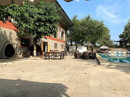 Winery Chabiant Hotel