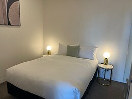 Trafalgar Lane Apartments by CLLIX