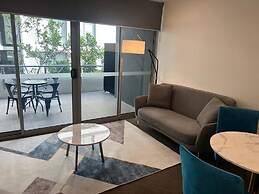 Trafalgar Lane Apartments by CLLIX