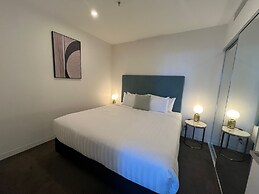 Trafalgar Lane Apartments by CLLIX