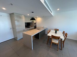 Trafalgar Lane Apartments by CLLIX