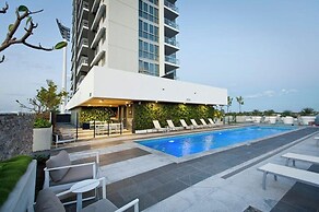 Trafalgar Lane Apartments by CLLIX