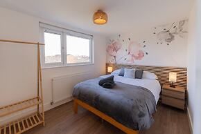 Luxury 8 Bed Home Manchester