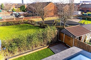 Luxury 8 Bed Home Manchester