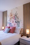 Luxury 8 Bed Home Manchester