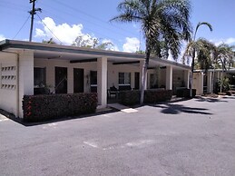 COOKTOWN HOLIDAY PARK