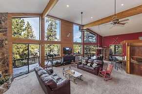 Charming Lakeside Retreat