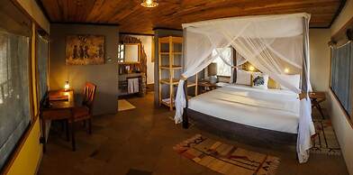 Soroi Leopards Lair Cottages