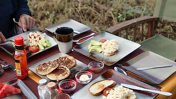 Soroi Leopards Lair Cottages