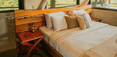 Soroi Leopards Lair Cottages
