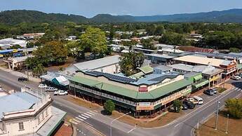 Mossman Exchange & Backpacker Resort