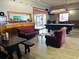 Mossman Exchange & Backpacker Resort