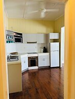 Mossman Exchange & Backpacker Resort