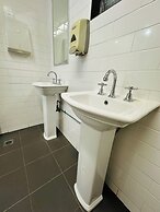 Mossman Exchange & Backpacker Resort