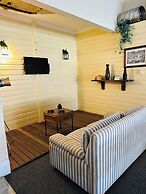 Mossman Exchange & Backpacker Resort