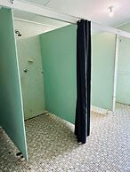 Mossman Exchange & Backpacker Resort