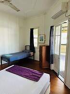 Mossman Exchange & Backpacker Resort