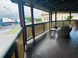 Mossman Exchange & Backpacker Resort