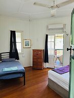 Mossman Exchange & Backpacker Resort