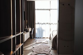 DISTRICT boutique
