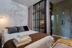 Shanghai Hills&Chuanyu Inn 53-402