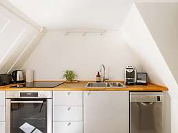 Sanders Admiral - Cosy 1-bdr Apt