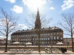 Sanders Admiral - Cosy 1-bdr Apt