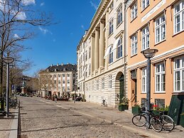 Sanders Admiral - Cosy 1-bdr Apt