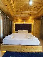 Nezer Hostel & Roof Top Cafe