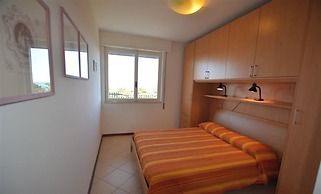 Delightful Beachside Flat With sea View