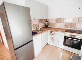 Modern Apartment With Terrace in Herceg Novi