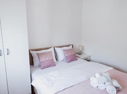 Modern Apartment With Terrace in Herceg Novi