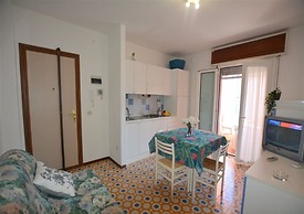 Central Apartment Near the Beach With Parking