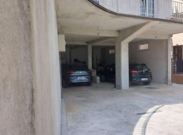 Deluxe City Escape With Modern Comforts & Garage