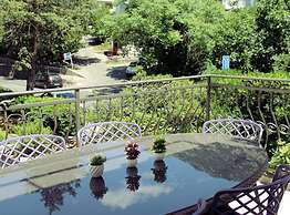 Charming & Cozy Apartment Close to Kotor Old Town