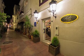TAK Boutique Marbella Old Town