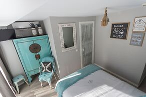 TAK Boutique Marbella Old Town