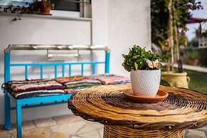 Petalidi Sunny Home Two