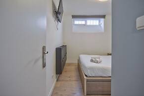 Jamor Terrace by Homing