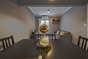 Jamor Terrace by Homing