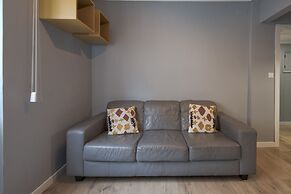 Jamor Terrace by Homing