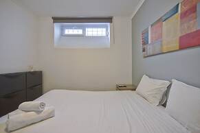 Jamor Terrace by Homing