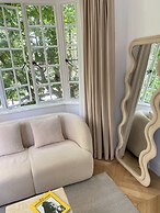 Shanghai Hills& Art Suite 14