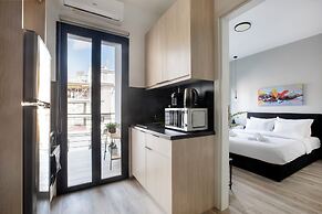 Sway - Chic 1-BR Apt & Balcony in Athens
