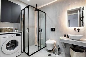 Sway - Chic 1-BR Apt & Balcony in Athens