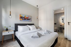 Sway - Chic 1-BR Apt & Balcony in Athens